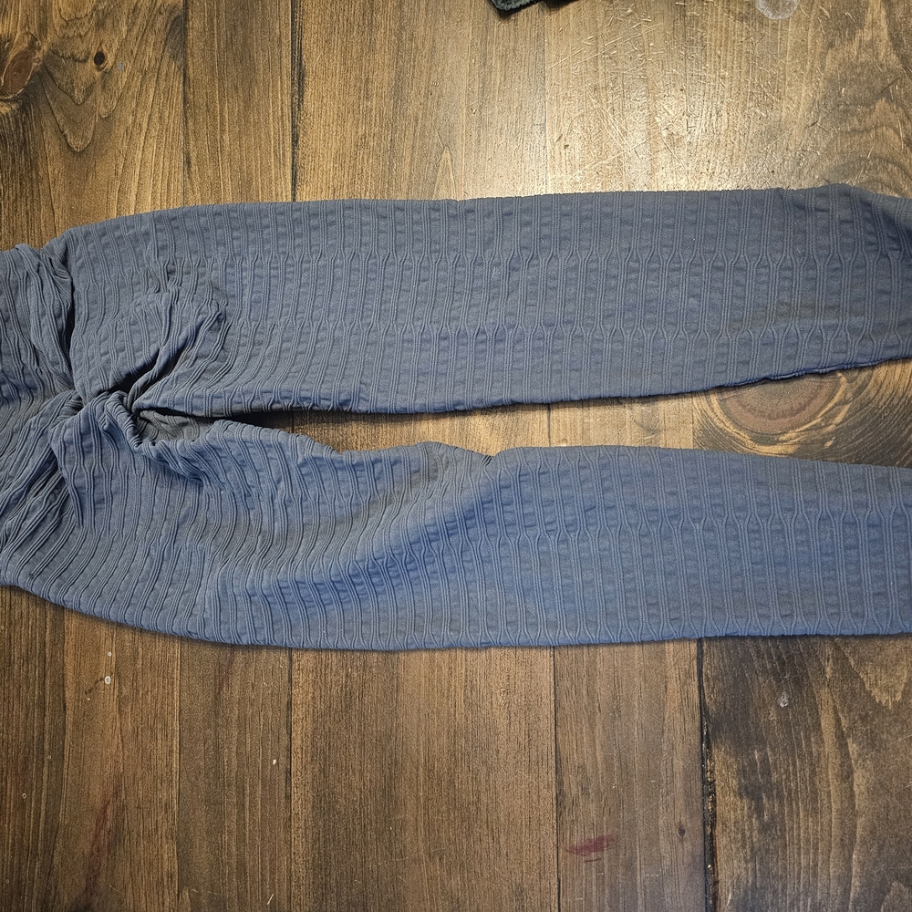 Tahira By KB Gray Textured Leggings